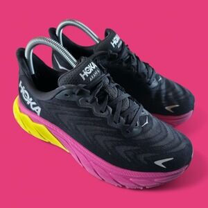Hoka One One Arahi 6 Womens 7.5 B Black Pink Athletic Running Shoes Sneakers